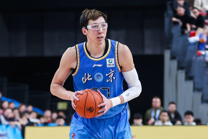 体育新闻-北京送四川24连败!周琦4中4砍11+7 麦基首秀12+6+3低开高走秀暴扣|卡迪姆赛|方硕|贝利|陈盈骏|贾维尔-麦基_新浪体育_新浪新闻